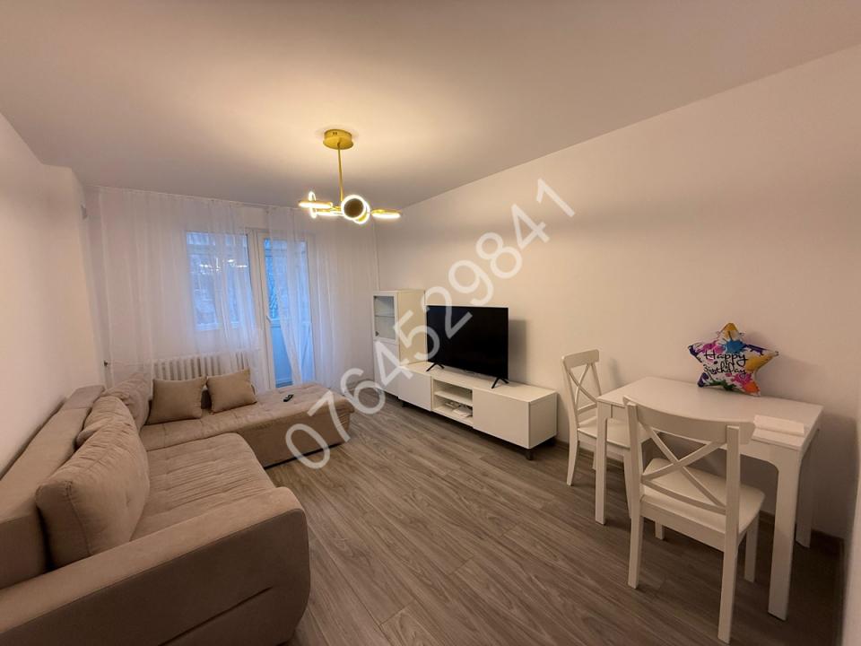 Inchiriez apt. 2 cam. Dorobanti, Str. Axinte Uricariul, TOTUL NOU, PRIMA INCHIRIERE, 5 min. metrou.