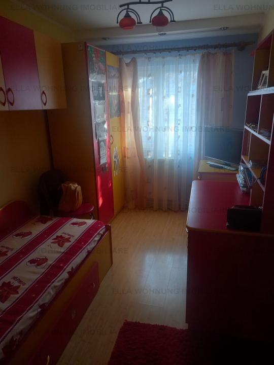 Apartament 3 camere zona Kogalniceanu
