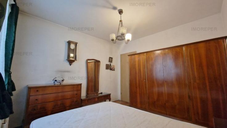 Apartament 2 camere Basarabia-Diham, etaj 2 din 4, liber