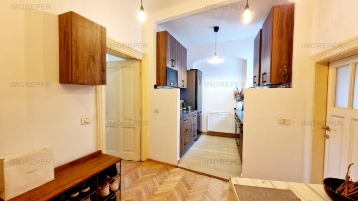 Apartament 2 camere Universitate-Centrul Vechi, etaj 2 din 3