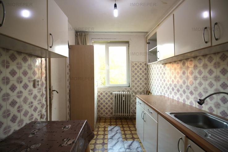 PIATA RESITA, APARTAMENT 3 CAMERE, DECOMANDAT, ETAJ 4/4, LIBER!