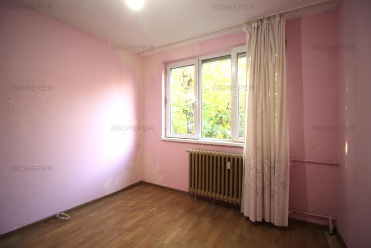 PIATA RESITA, APARTAMENT 3 CAMERE, DECOMANDAT, ETAJ 4/4, LIBER!