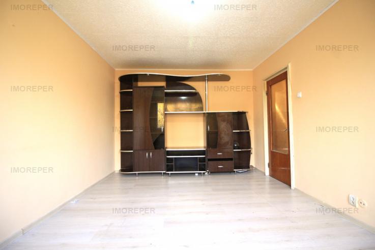 PIATA RESITA, APARTAMENT 3 CAMERE, DECOMANDAT, ETAJ 4/4, LIBER!