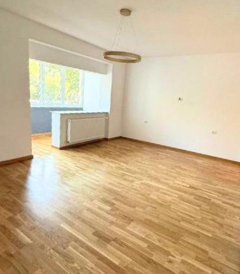 Închiriere apartament 3 camere complet renovat zona Floreasca