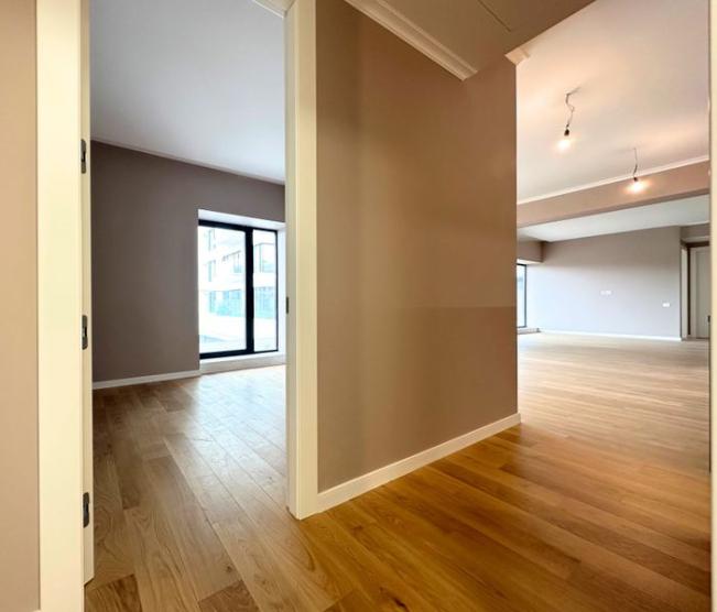 Închiriere apartament 4 camere cu grădină proprie ONE Verdi