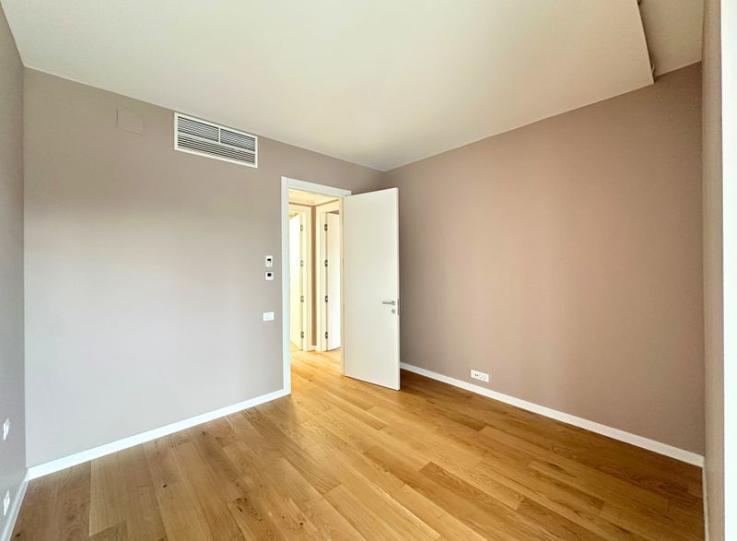 Închiriere apartament 4 camere cu grădină proprie ONE Verdi