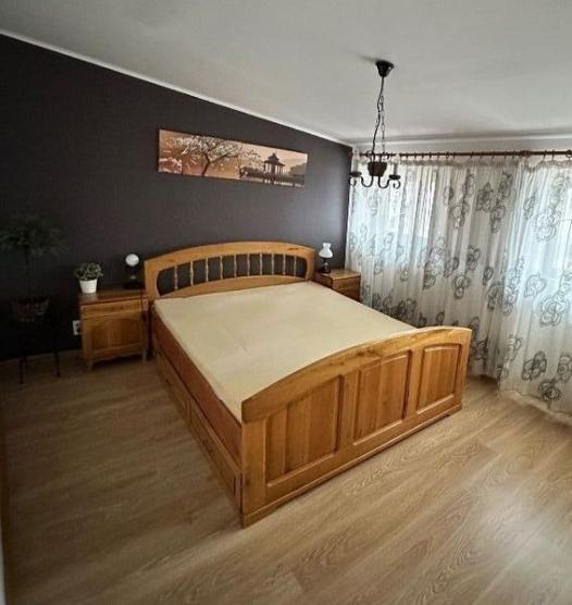 Apartament 2 Camere de Închiriat Casa Presei Luminos Spațios