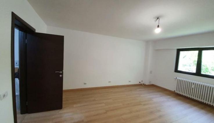 Apartament spațios 3 camere Barbu Văcărescu partial mobilat