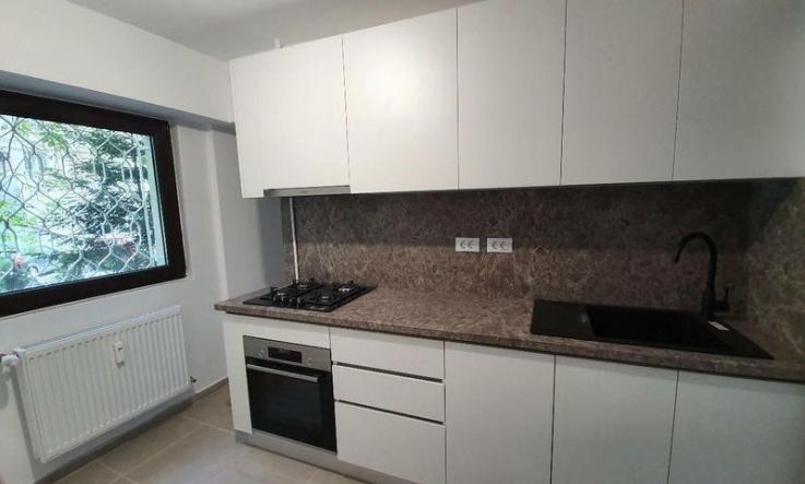 Apartament spațios 3 camere Barbu Văcărescu partial mobilat