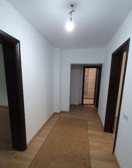 Apartament spațios 3 camere Barbu Văcărescu partial mobilat