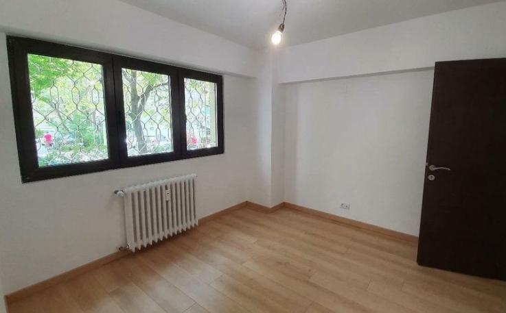 Apartament spațios 3 camere Barbu Văcărescu partial mobilat