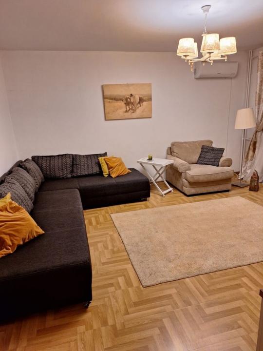 Apartament 2 camere decomandat Rond Alba-Iulia - Bd. Burebista