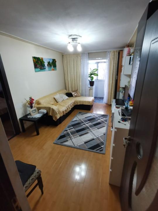 Dristor - Ramnicu Sarat, strada Matei Spiridon, apartament 2 camere