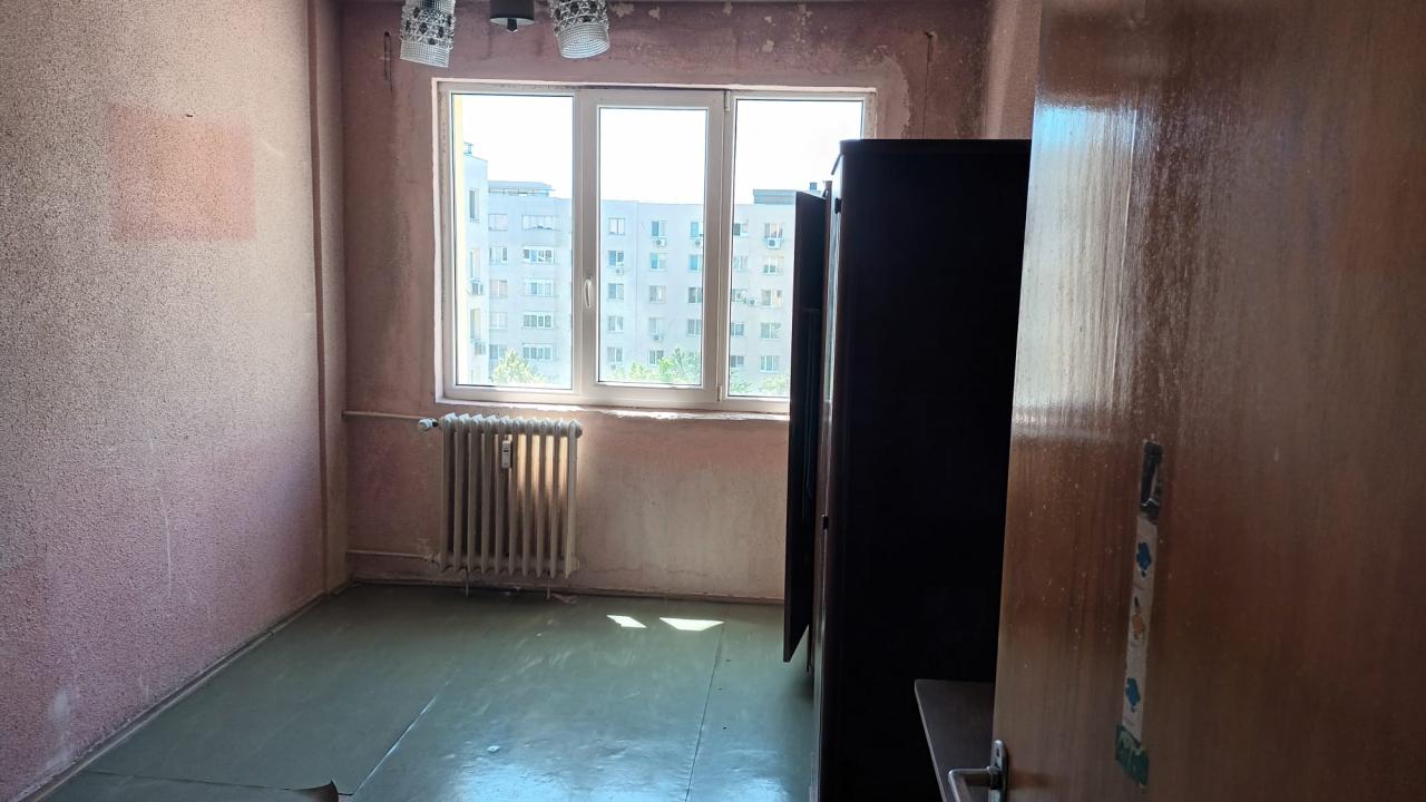 Apartament 2 camere decomandat , 1 minut metroul Dristor, bloc reabilitat termic