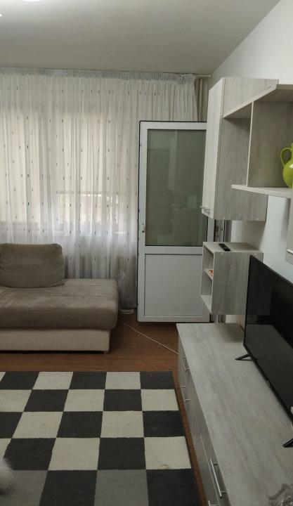 Piata Sudului Aparatorii Patriei apartament 4 camere