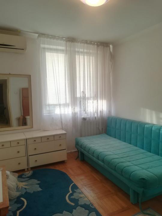 Baba Novac  zona verde,   3 minute Dristor metrou vanzare apartament 3 camere