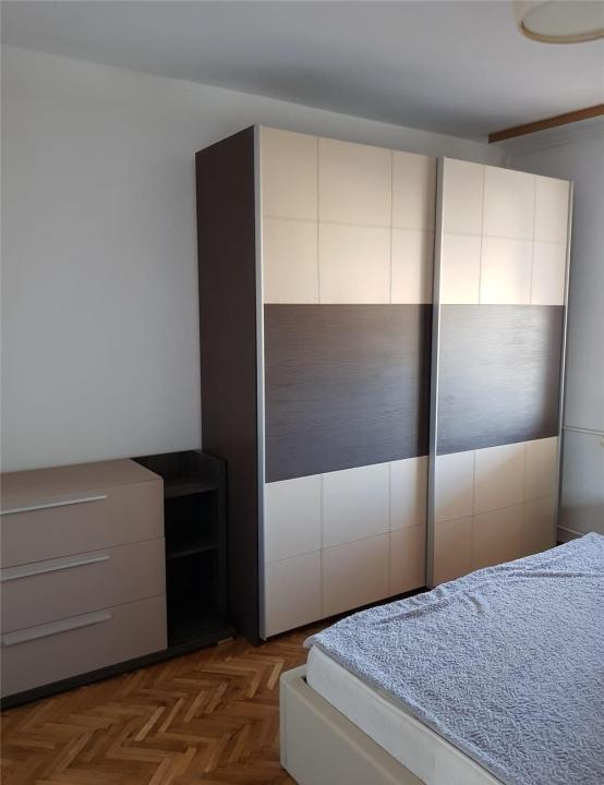 Apartament 3 camere Decebal - Piata Muncii