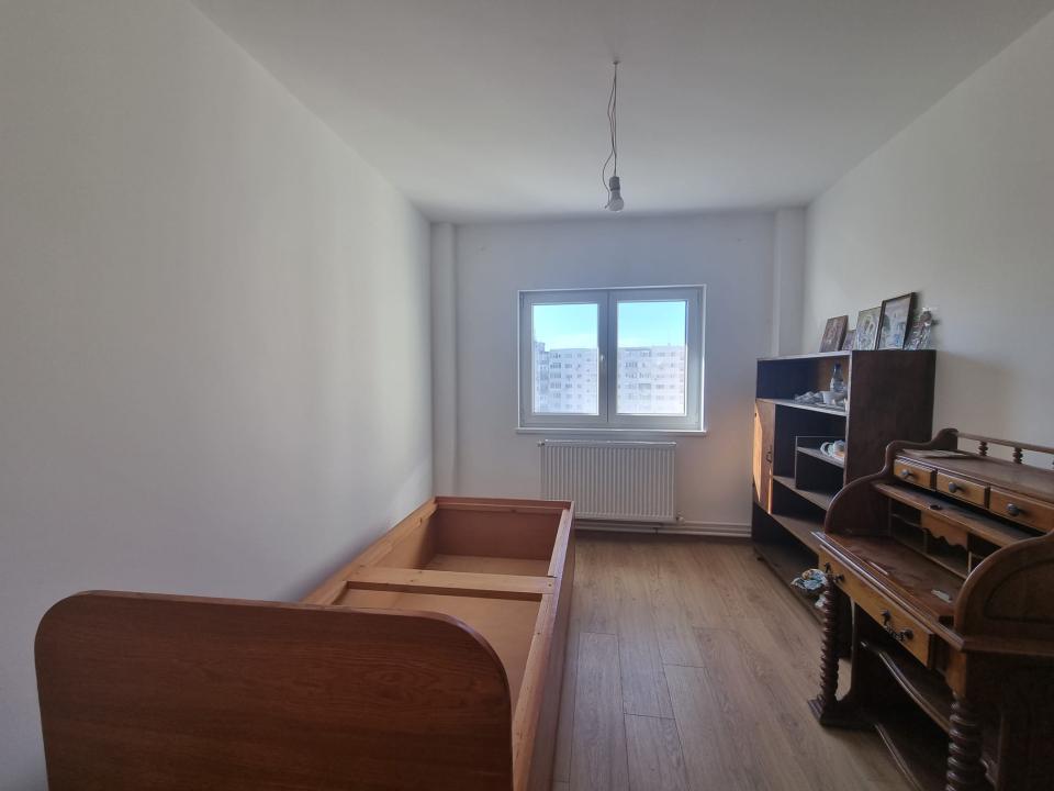 Doamna Ghica Tei apartament 3 camere renovat centrala proprie