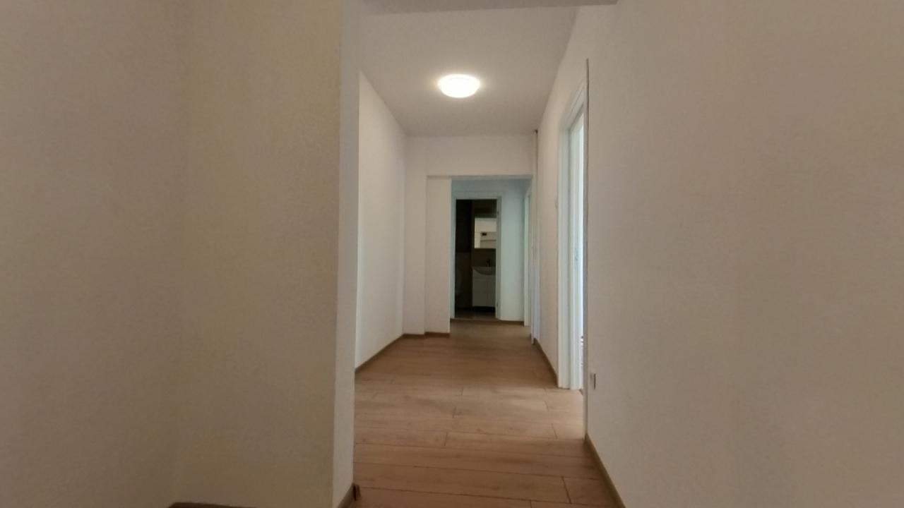 Titan Metrou - Apartament 5 camere 