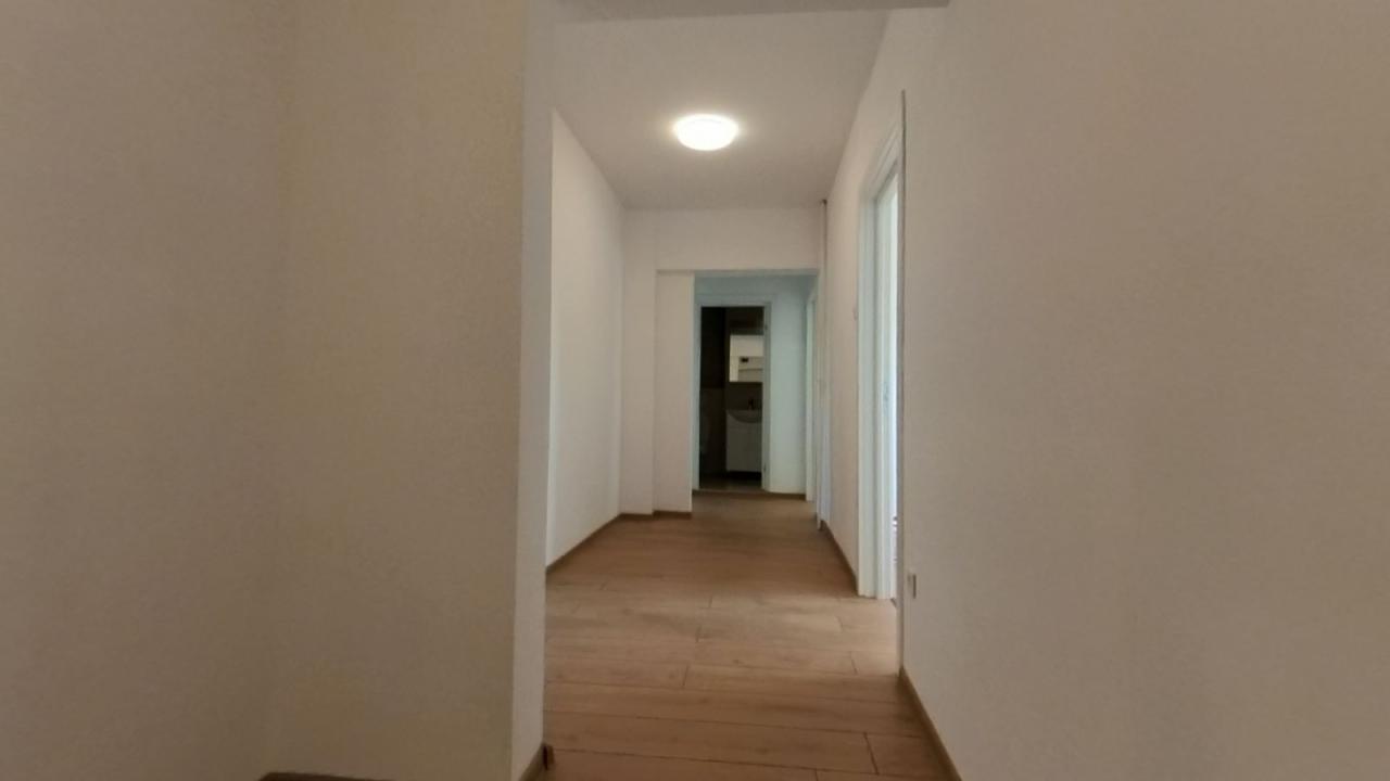 Titan Metrou apartament renovat 5 camere