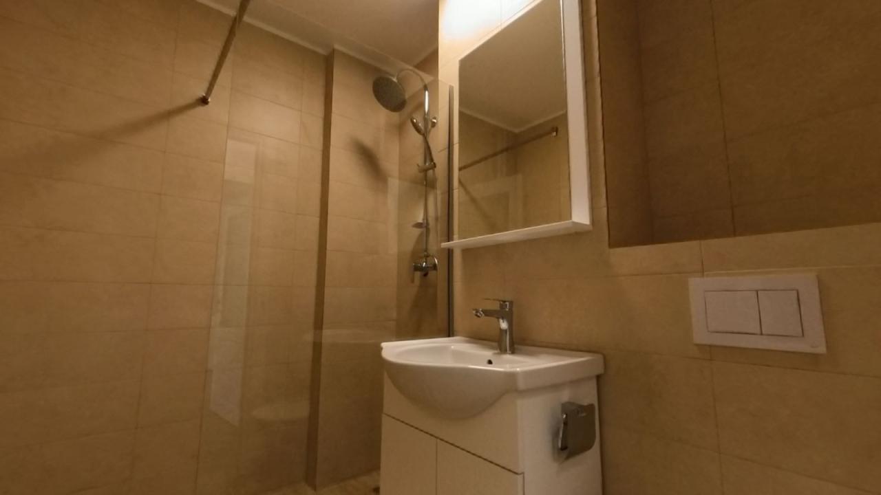 Titan Metrou apartament renovat 5 camere