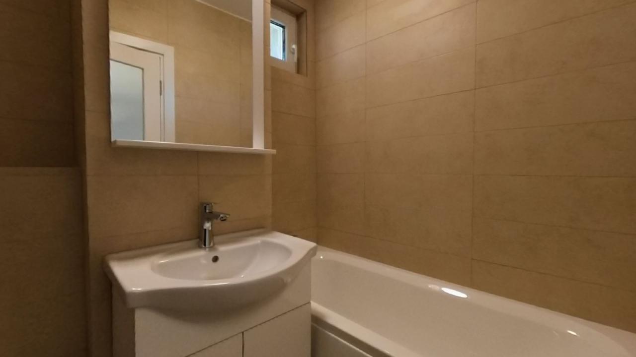 Titan Metrou apartament renovat 5 camere