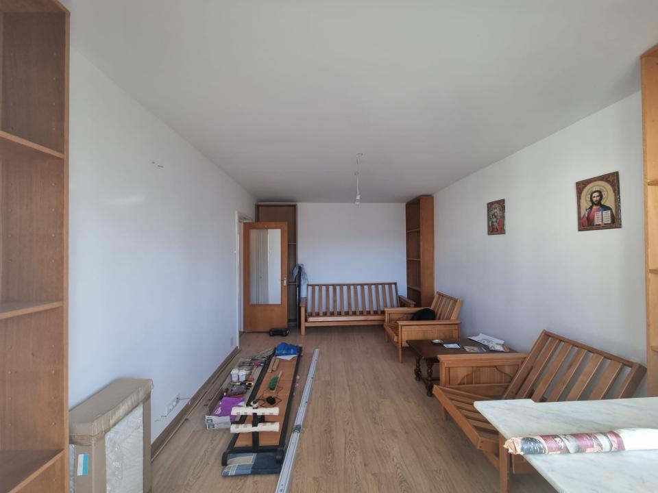 Doamna Ghica Tei apartament 3 camere renovat centrala proprie