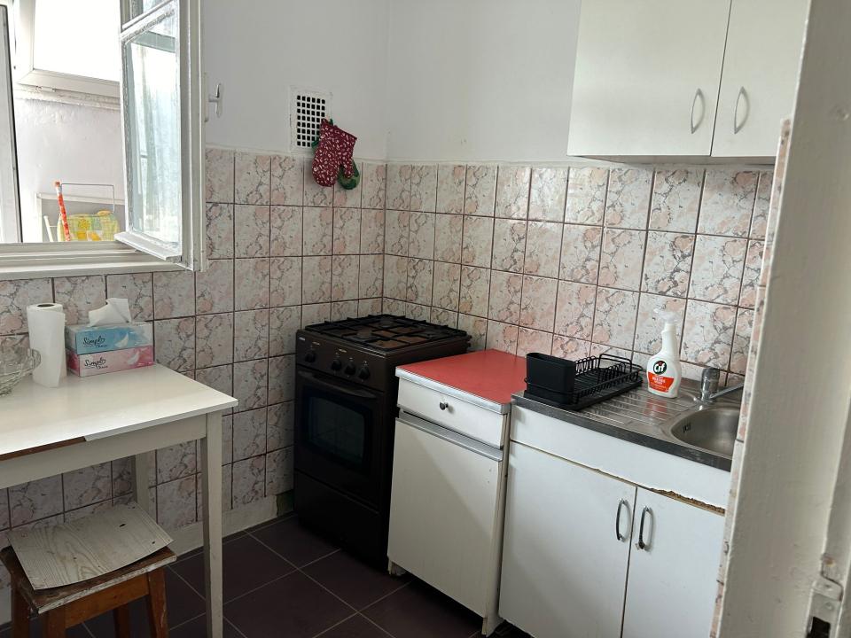 Baba Novac  zona verde,   3 minute Dristor metrou vanzare apartament 3 camere