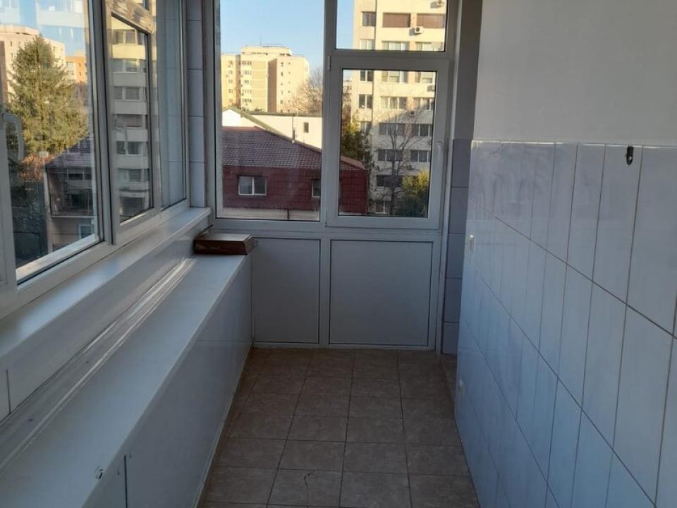 Baba novac - Rucar , vanzare ap. 2 camere 