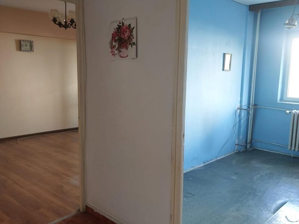 Apartament 3 camere Dristor, Ramnicu Valcea  , 5 minute metrou