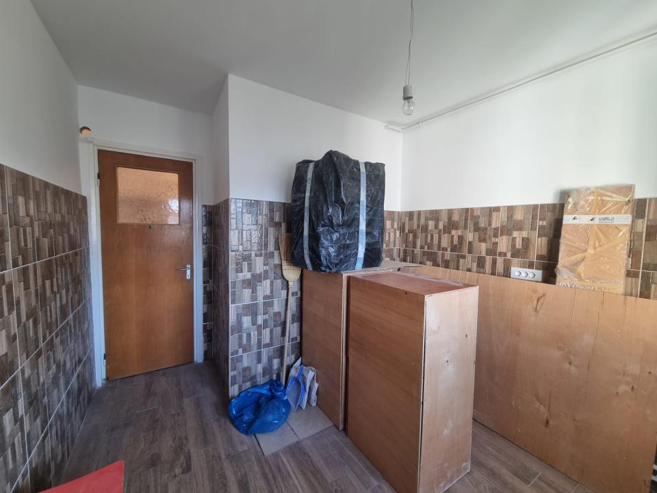 Doamna Ghica Tei apartament 3 camere renovat centrala proprie