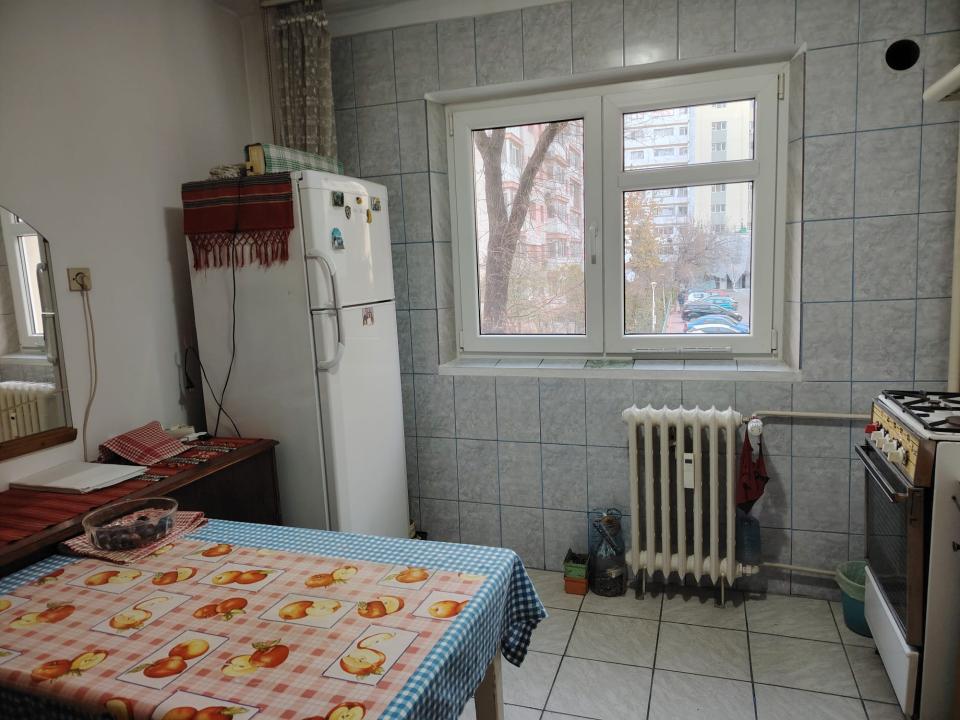 Titan - Diham - Basarabia vanzare apartament 3 camere