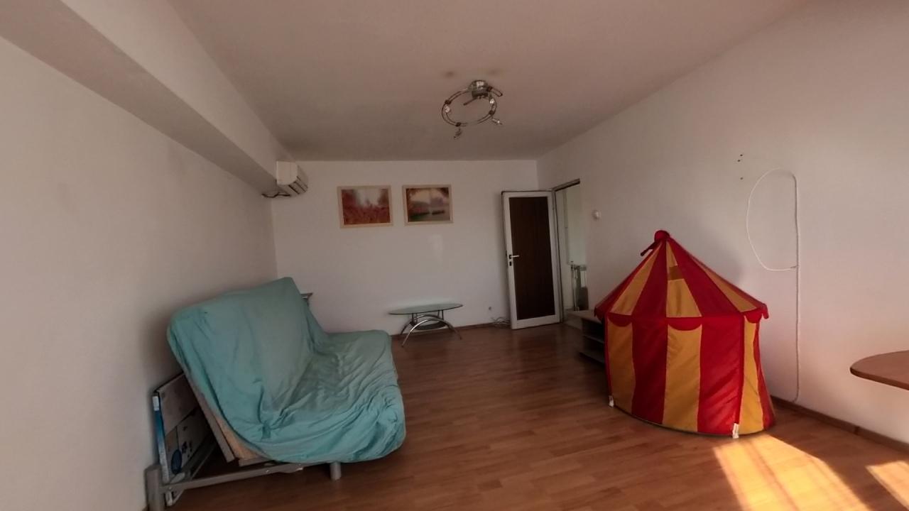 3 camere stradal Decebal