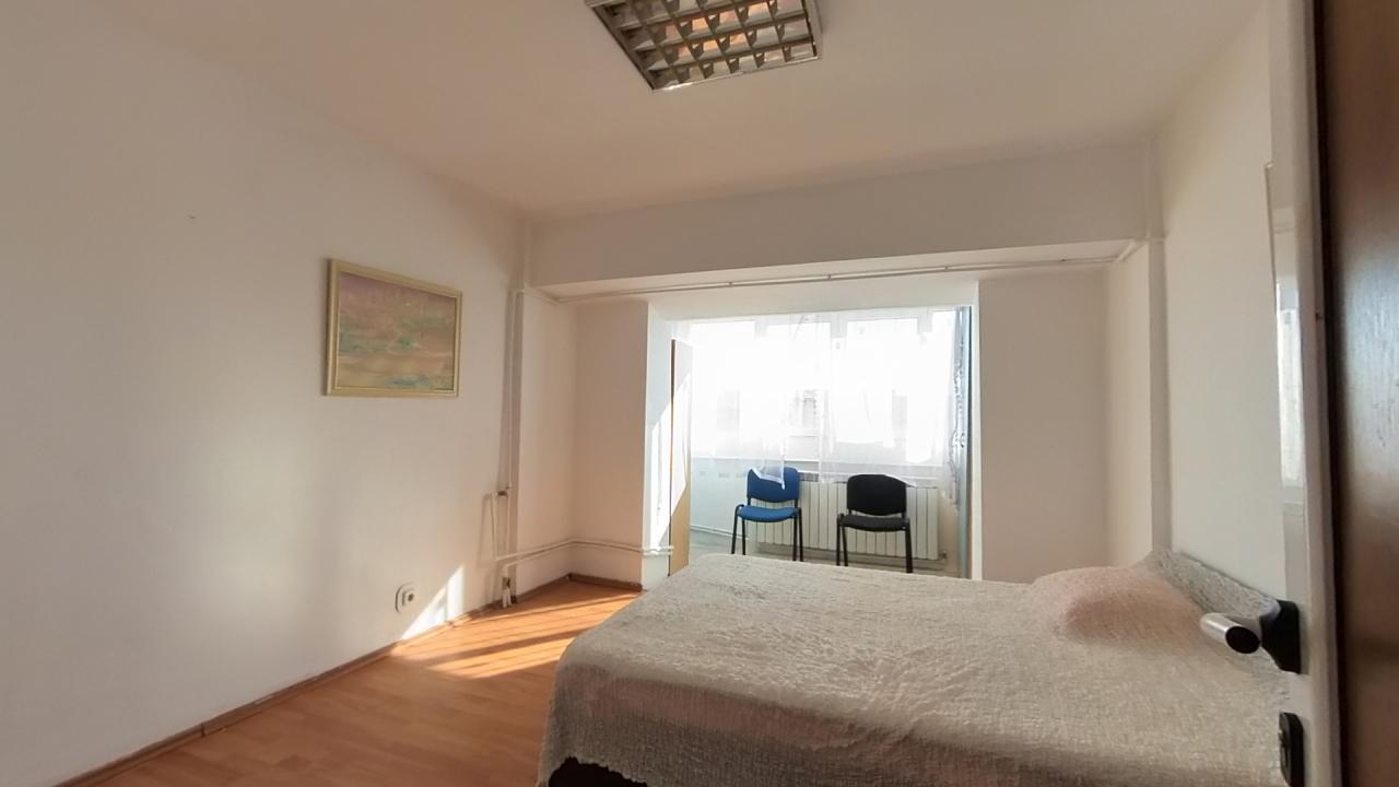 3 camere stradal Decebal