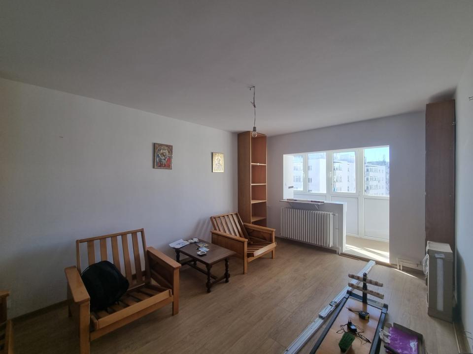 Colentina Tei Doamna Ghica apartament 3 camere renovat centrala proprie