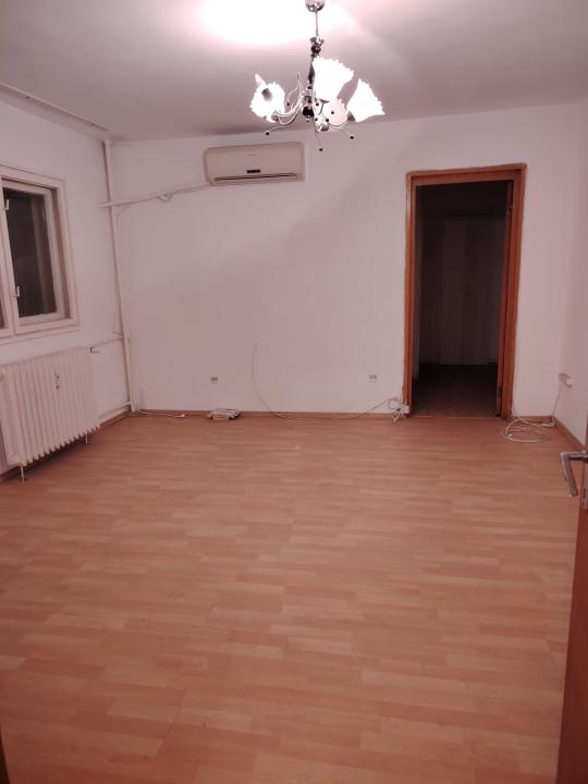 Lacul Tei - Parcul Circului  - vanzare apartament 3 camere