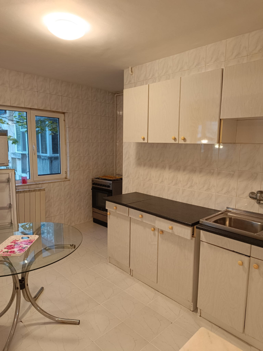 Lacul Tei - Parcul Circului  inchiriere apartament 3 camere