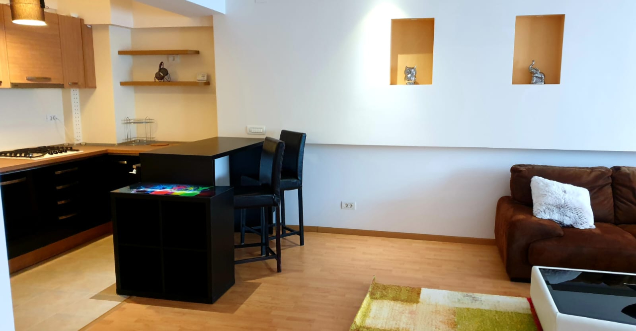  Apartament 2 camere Unirii -Decebal Piata Alba Iulia  imobil de LUX