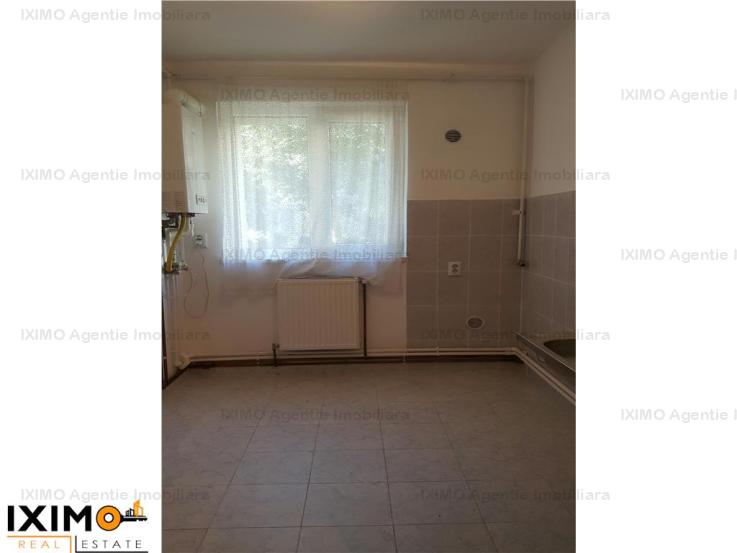 Vanzare apartament 2 camere, Nord, Bacau