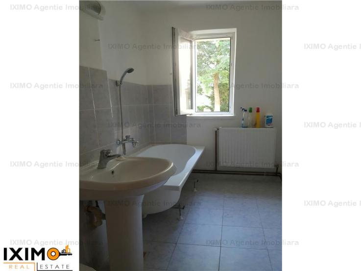 Vanzare apartament 2 camere, Nord, Bacau