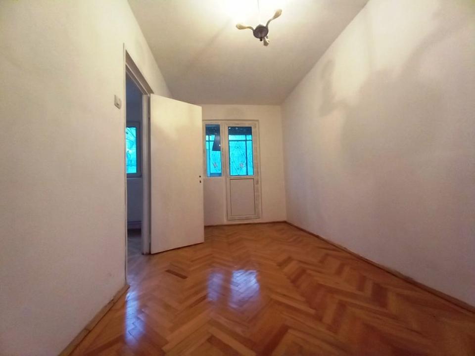 COMISON 0%  Apartament 2 camere in Ploiesti, zona Mihai Bravu cu centrala termica .