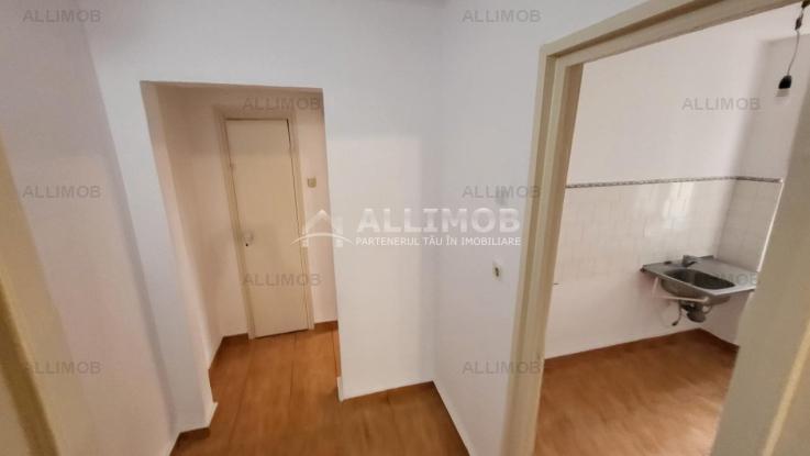 Apartament 3 camere, semidecomandat, zona Vest, Ploiesti