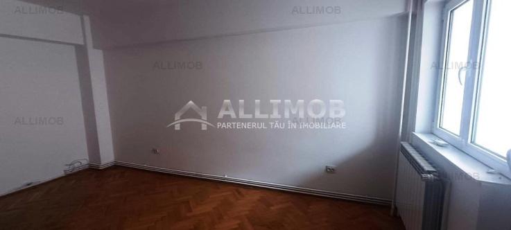 Apartament nemobilat 3 camere, zona ultracentrala