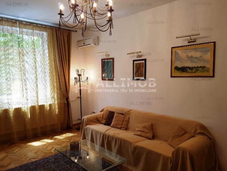 Apartament 3 camere, zona Eminescu 