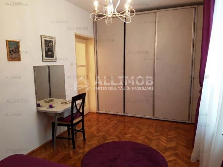 Apartament 3 camere, zona Eminescu 