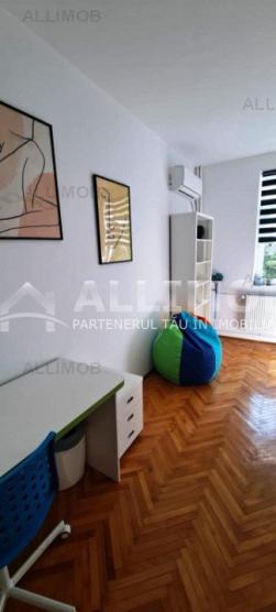 Apartament 3 camere, zona Eminescu 