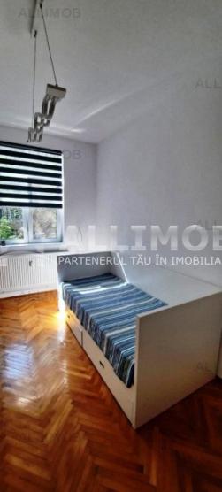 Apartament 3 camere, zona Eminescu 