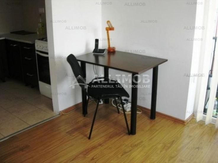 Apartament 2 camere bloc nou, zona centrala