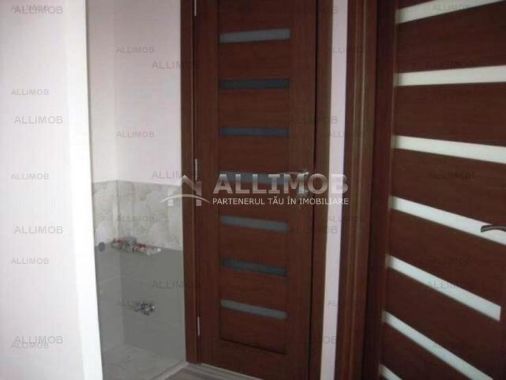 Apartament 3 camere zona ultracentrala