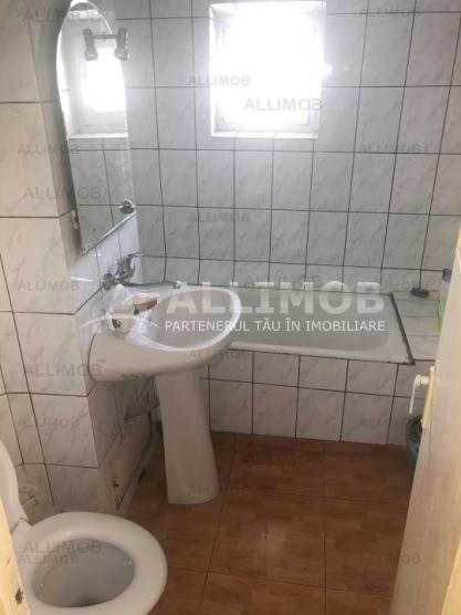 Apartament 3 camere, centrala termica, zona Bulevardul Bucuresti